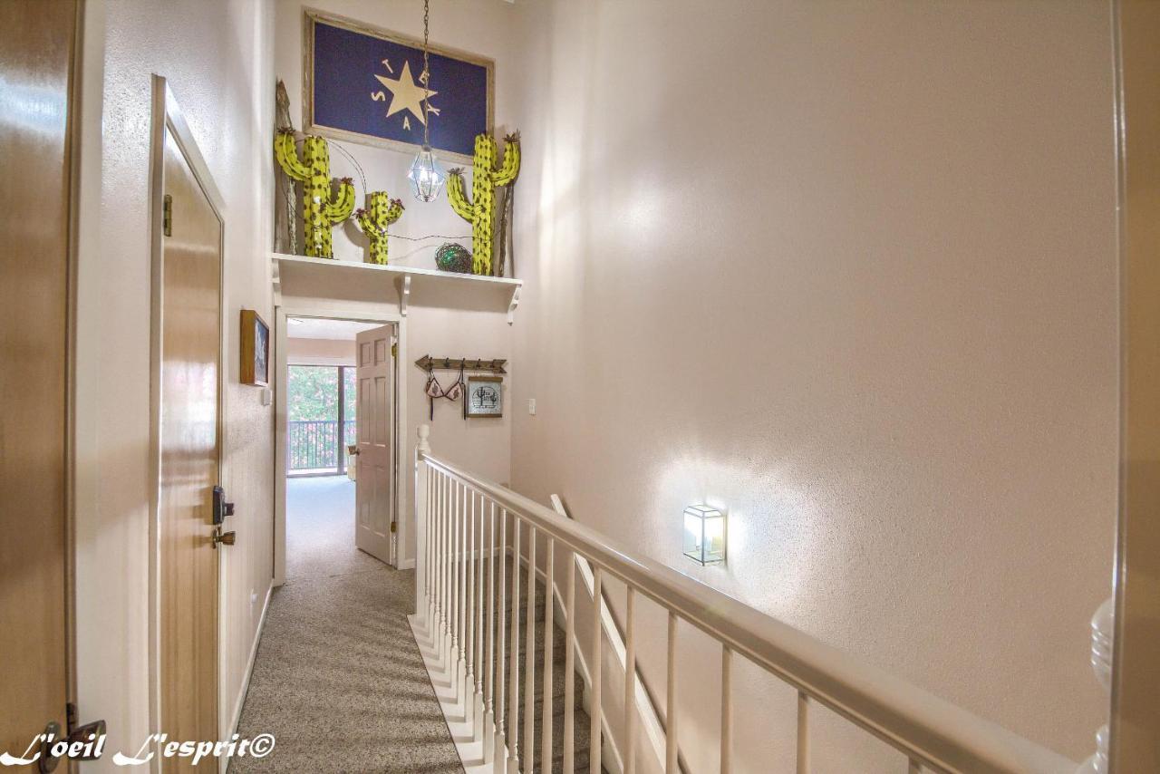 The Iron Cactus Condo On The Comal Cw C102 ニューブラウンフェルズ エクステリア 写真
