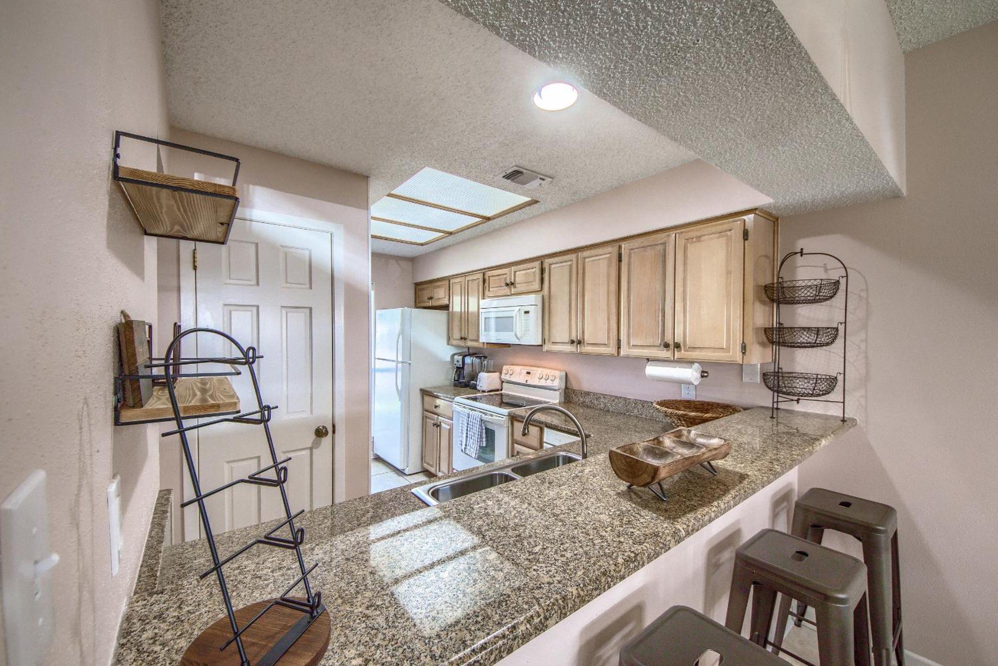 The Iron Cactus Condo On The Comal Cw C102 ニューブラウンフェルズ エクステリア 写真